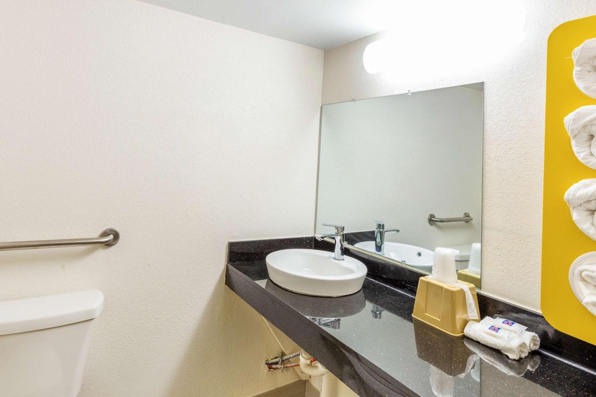 Motel 6-Huntington, Wv Экстерьер фото